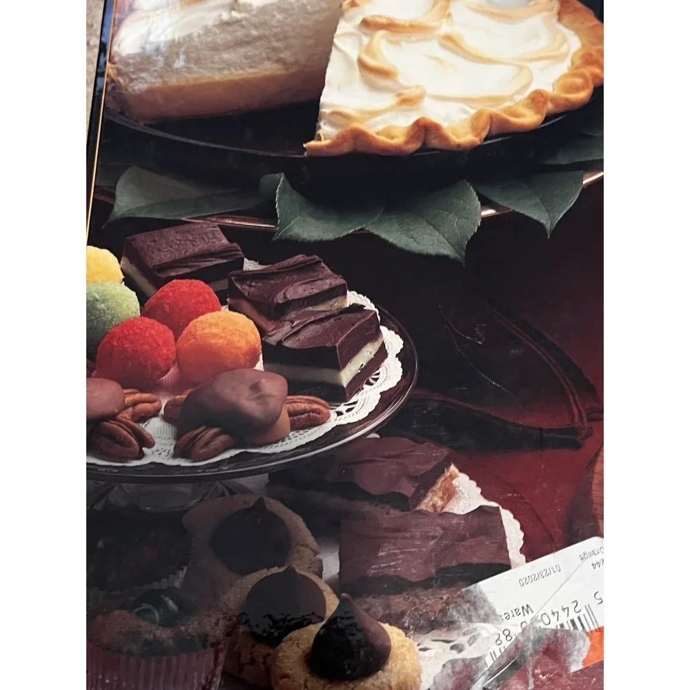 Eagle‎ Brand Classic Desserts From The Dessert Maker Spiral Cookbook